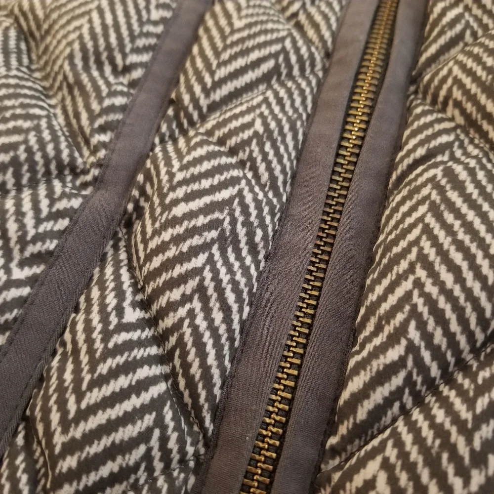 J Crew Quilted Vest - Picture 5 of 10